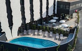 Ibis Lunel Petite Camargue
